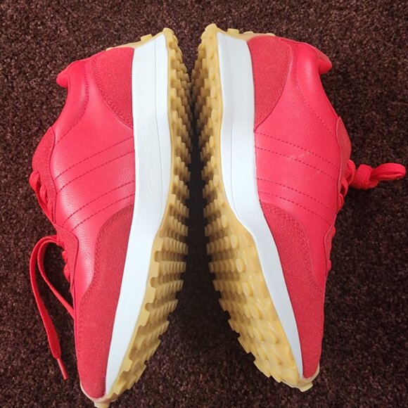 Red Sneakers - Picture 2 of 9